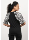 Siyah Yaka Detay Zebra Desenli Bluz