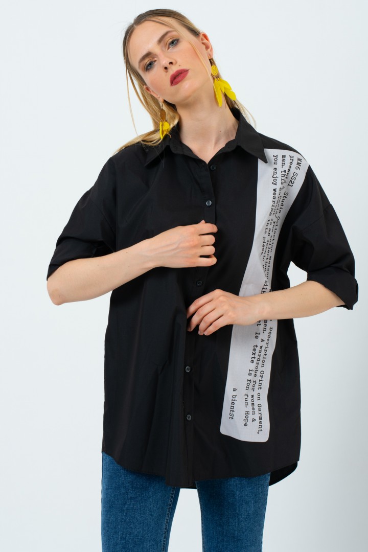 Siyah Oversize Kolları Katlamalı Yazı Baskı Gömlek